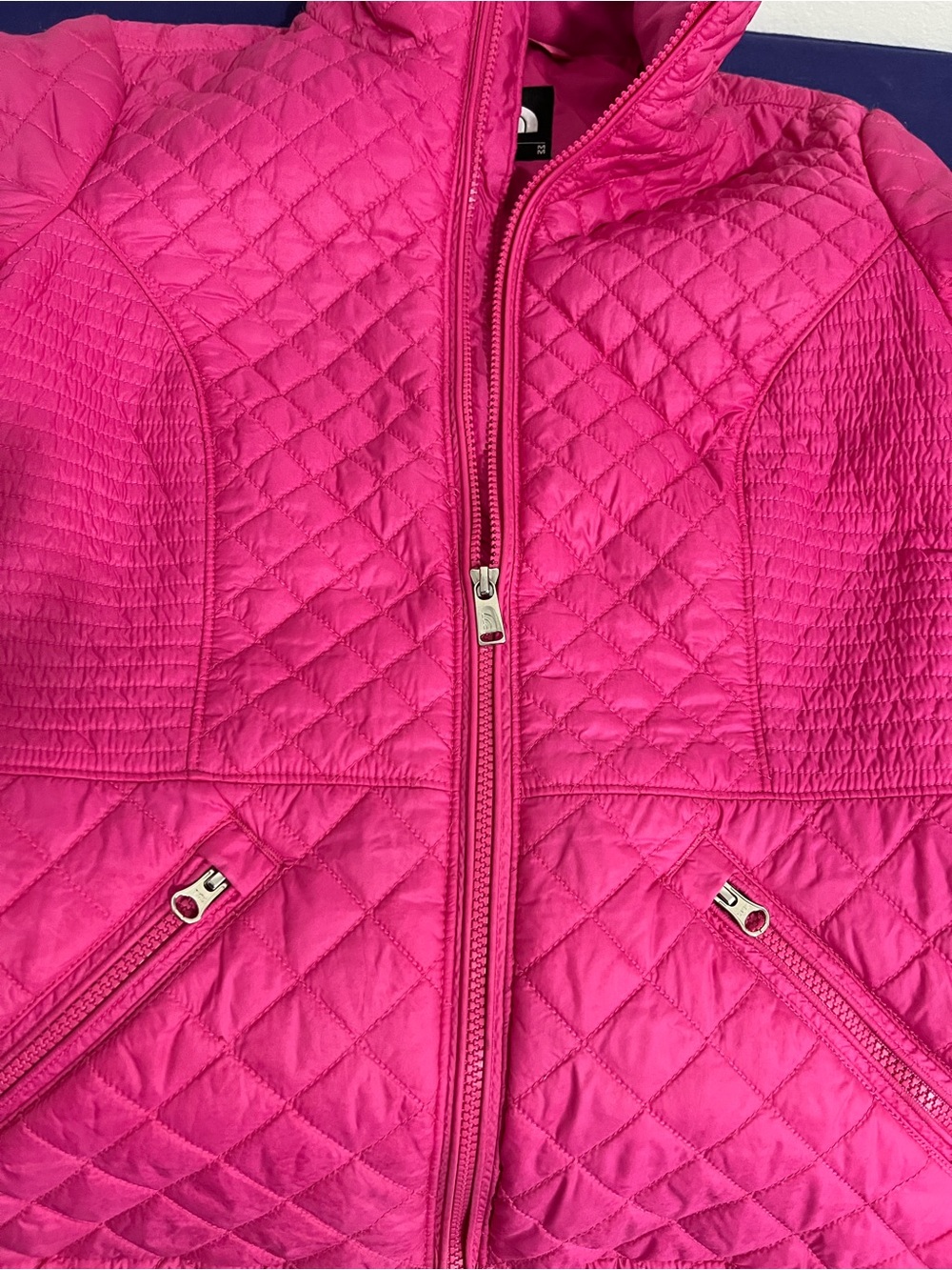 The North Face Women's Quilted Hot Pink Zip Jacket M - Picture 4 of 16